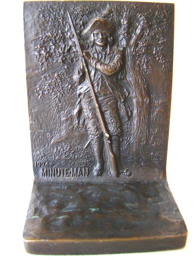 A Beautiful pair of Solid Bronze Antique Bookends circa 1915 depicting the Liberty Bell and the Minuteman of 1774. — image 5